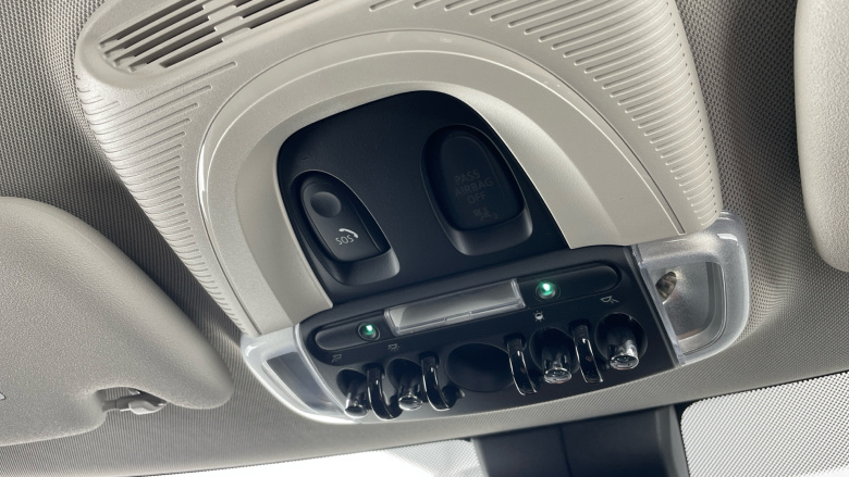 MINI Hatchback 135kW Cooper S Level 1 33kWh 3dr Auto Electric Hatchback